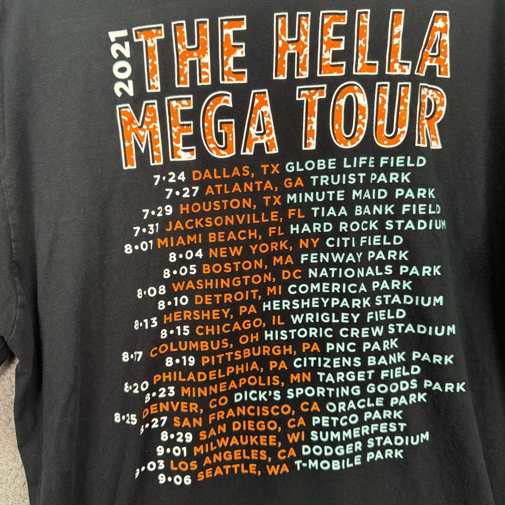 Hella Mega Tour 2021 TShirt Mens XL Black Green Day Fall Out Boy Weezer Band Tee - Picture 4 of 11